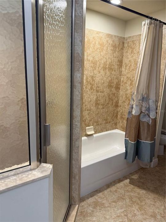В аренду: $1,900 (2 спален, 2 ванн, 1759 Квадратных фут)