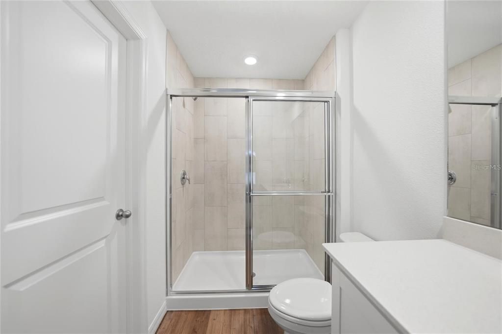 На продажу: $289,900 (3 спален, 2 ванн, 1451 Квадратных фут)