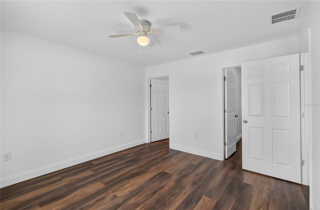 En Venta: $240,000 (3 camas, 2 baños, 1447 Pies cuadrados)