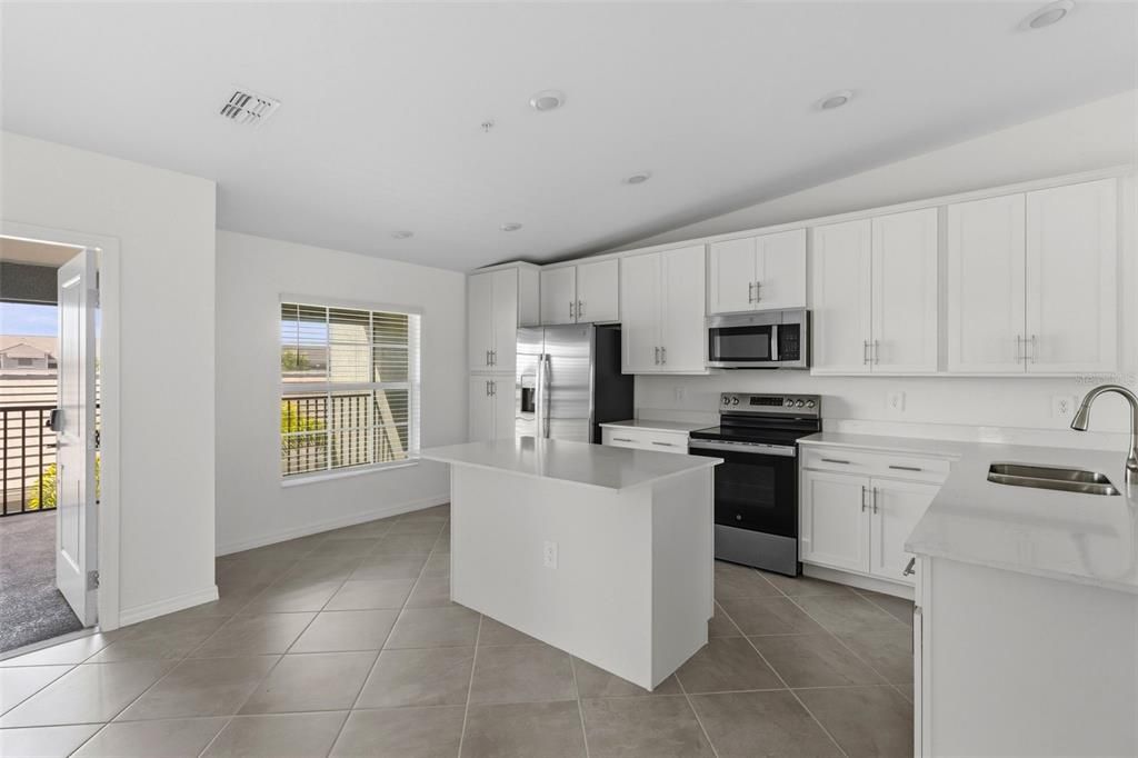 For Rent: $2,200 (2 beds, 2 baths, 1568 Square Feet)