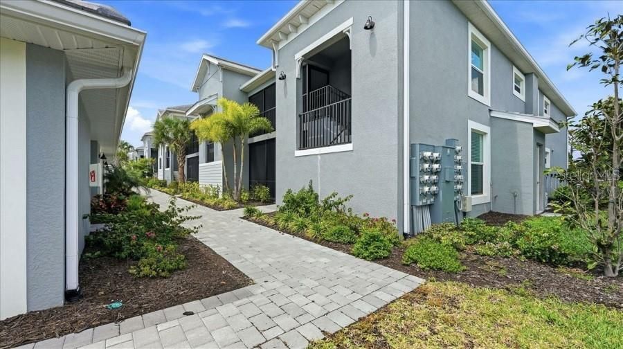 For Rent: $2,200 (2 beds, 2 baths, 1568 Square Feet)