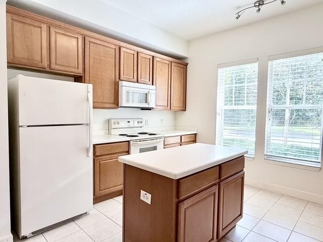 В аренду: $2,150 (2 спален, 2 ванн, 1496 Квадратных фут)