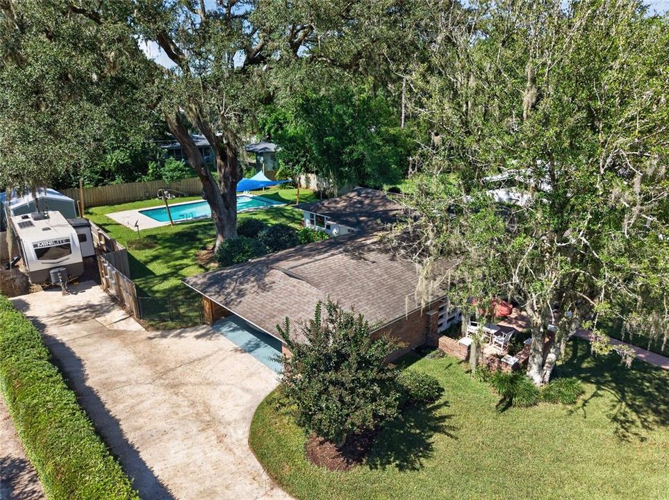 For Sale: $475,000 (4 beds, 2 baths, 2083 Square Feet)