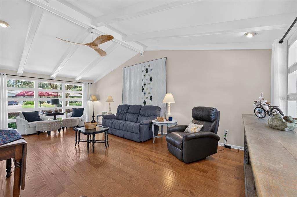 For Sale: $475,000 (4 beds, 2 baths, 2083 Square Feet)