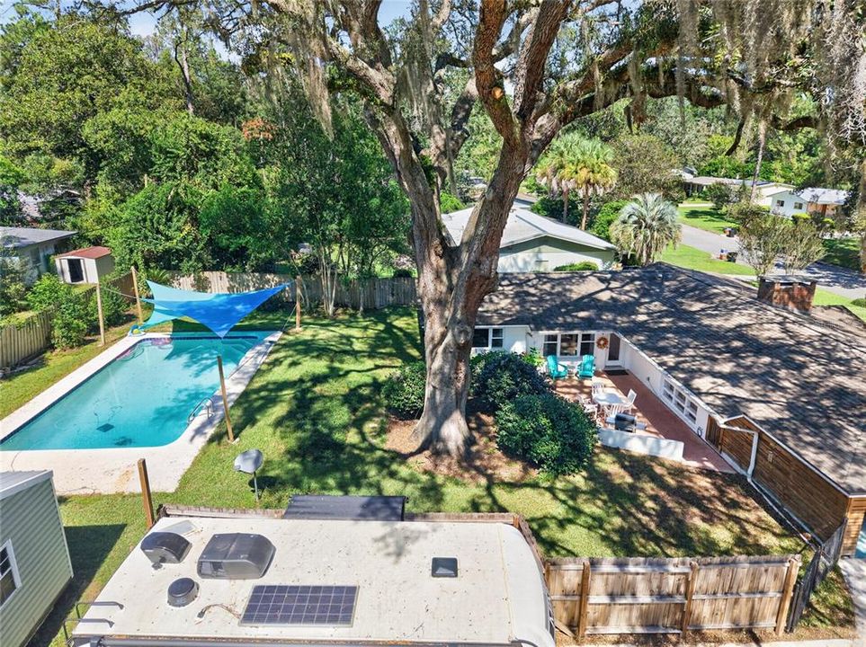 For Sale: $475,000 (4 beds, 2 baths, 2083 Square Feet)