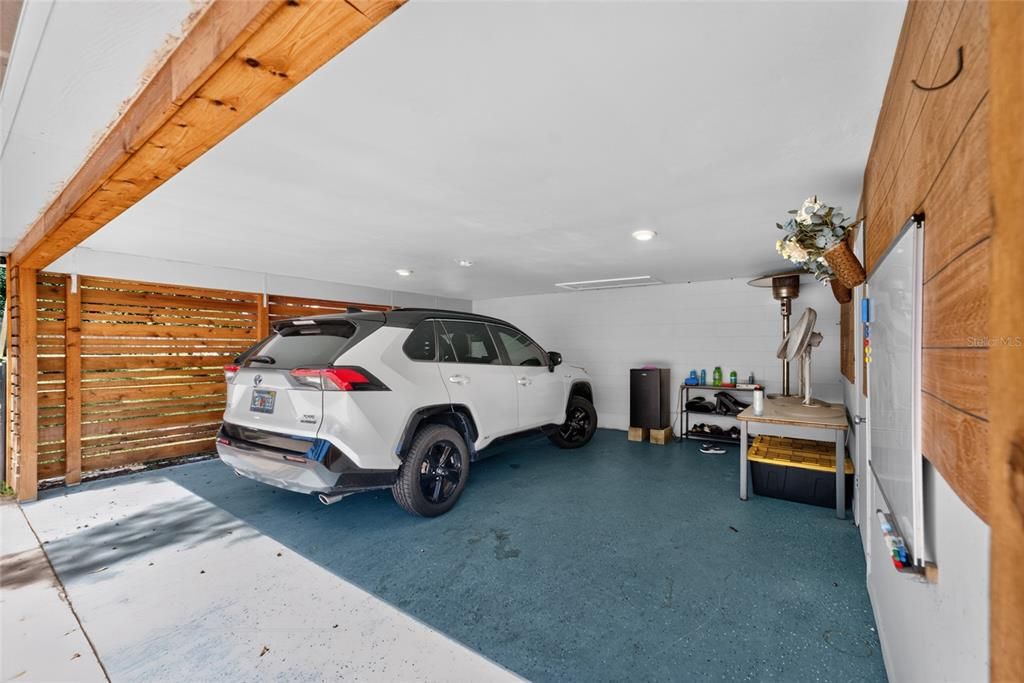 For Sale: $475,000 (4 beds, 2 baths, 2083 Square Feet)