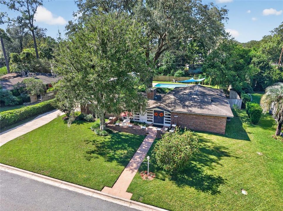 For Sale: $475,000 (4 beds, 2 baths, 2083 Square Feet)