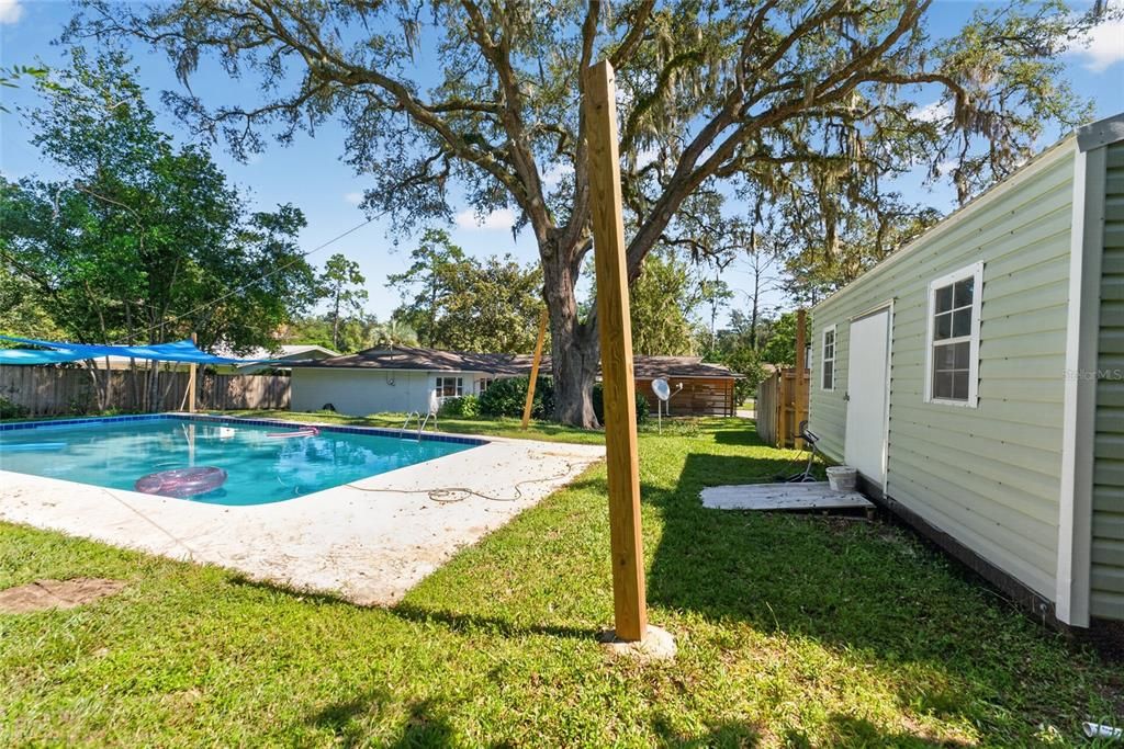 For Sale: $475,000 (4 beds, 2 baths, 2083 Square Feet)