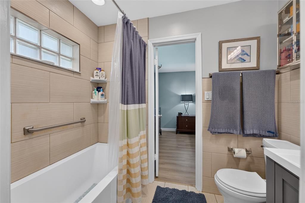 For Sale: $475,000 (4 beds, 2 baths, 2083 Square Feet)