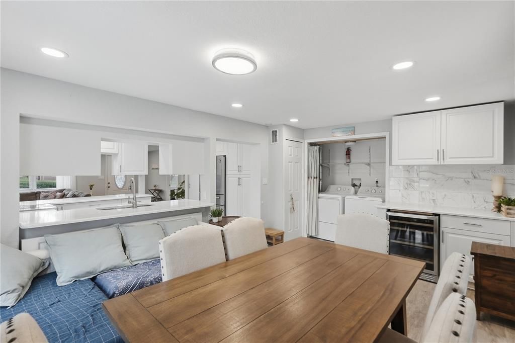 На продажу: $499,900 (4 спален, 2 ванн, 1360 Квадратных фут)
