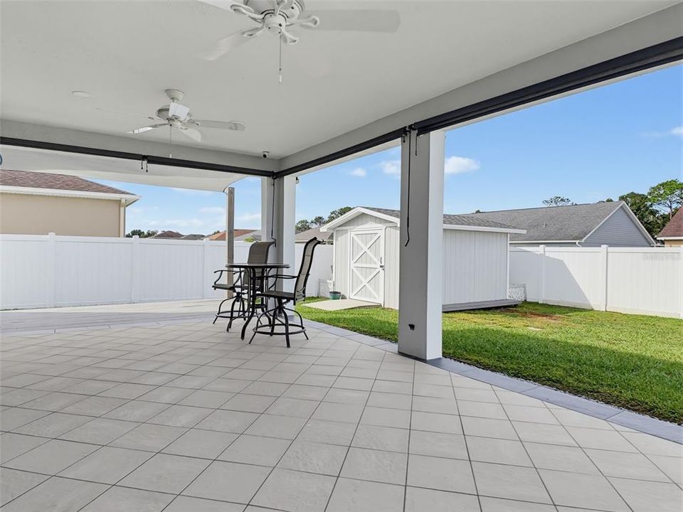 For Sale: $450,000 (5 beds, 3 baths, 3200 Square Feet)