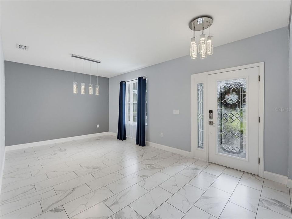 For Sale: $450,000 (5 beds, 3 baths, 3200 Square Feet)