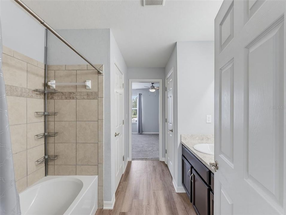For Sale: $450,000 (5 beds, 3 baths, 3200 Square Feet)