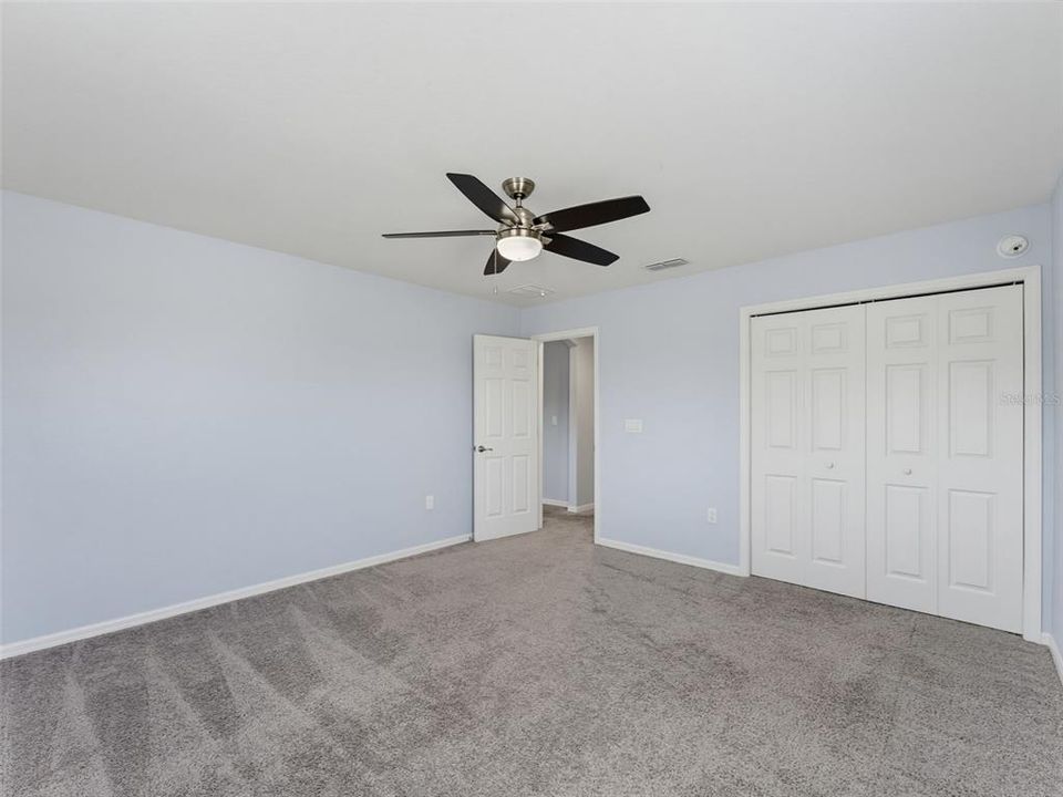 For Sale: $450,000 (5 beds, 3 baths, 3200 Square Feet)