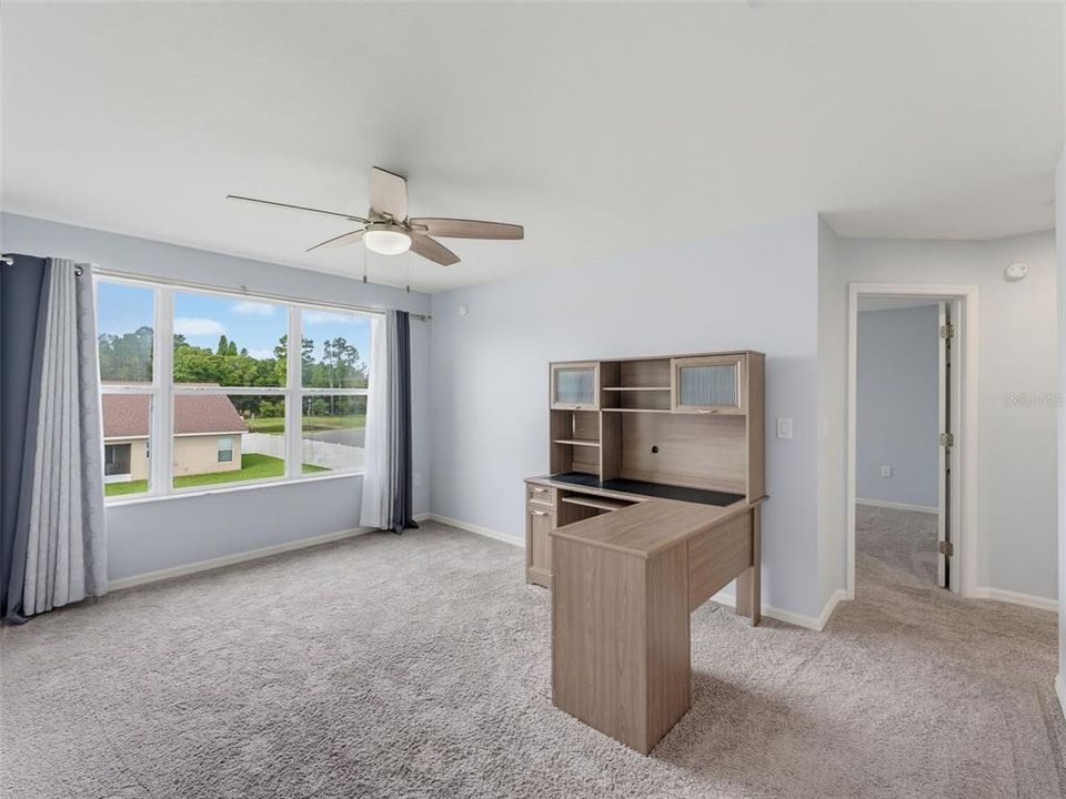 For Sale: $450,000 (5 beds, 3 baths, 3200 Square Feet)