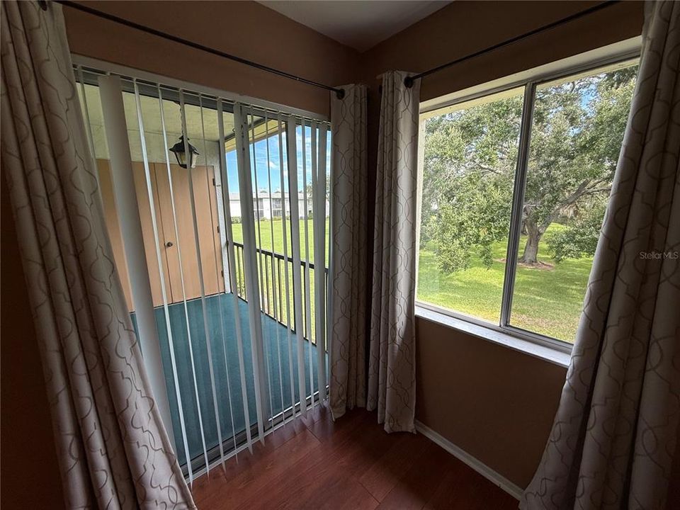 В аренду: $1,800 (2 спален, 2 ванн, 1054 Квадратных фут)