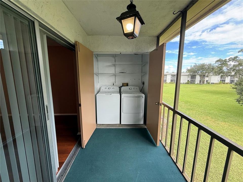 В аренду: $1,800 (2 спален, 2 ванн, 1054 Квадратных фут)