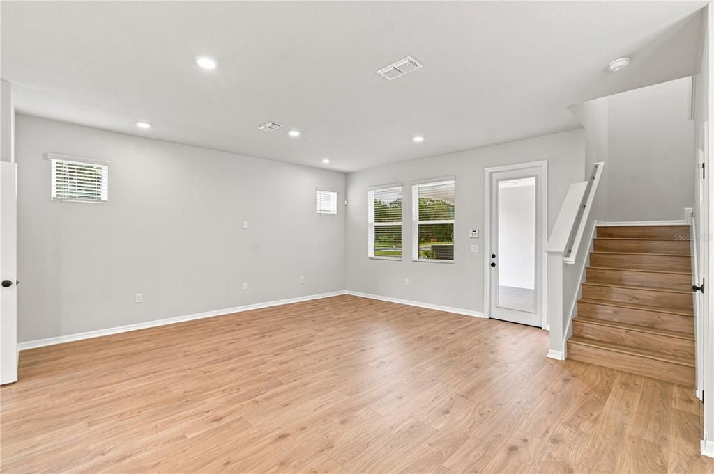 En Venta: $439,990 (3 camas, 2 baños, 2329 Pies cuadrados)