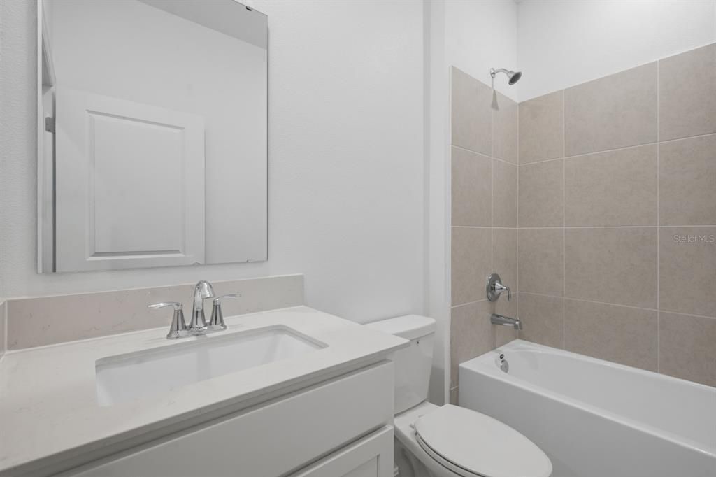 For Rent: $3,350 (5 beds, 3 baths, 2455 Square Feet)