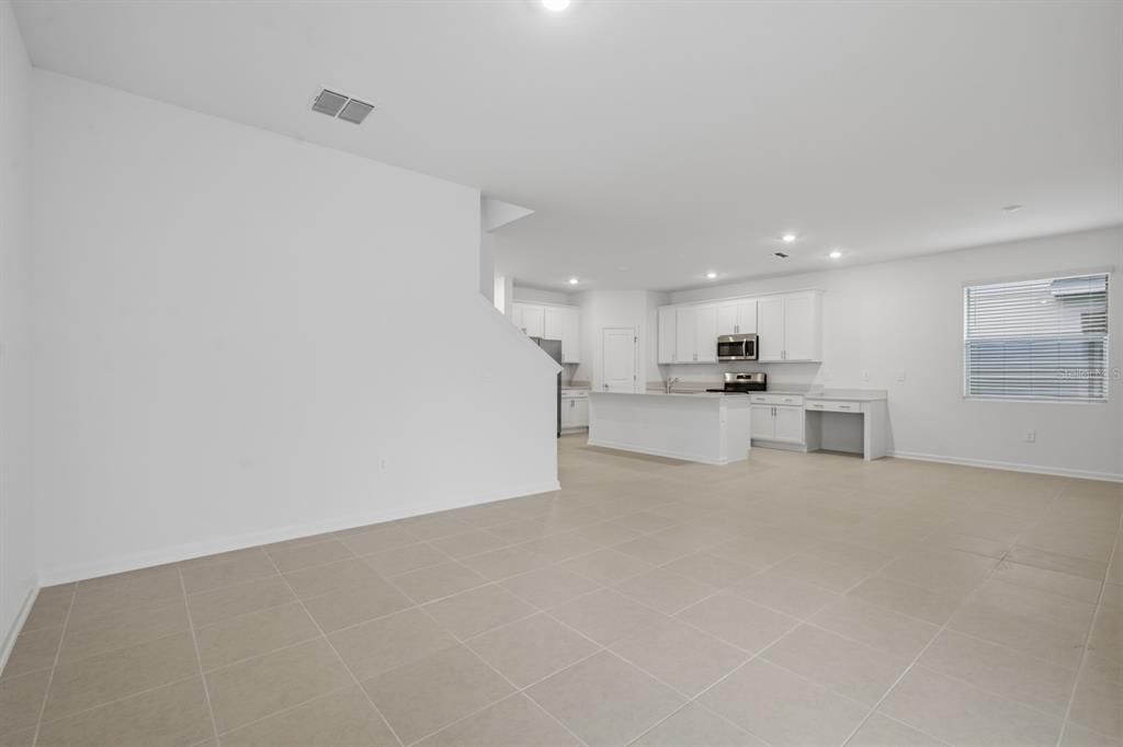For Rent: $3,350 (5 beds, 3 baths, 2455 Square Feet)
