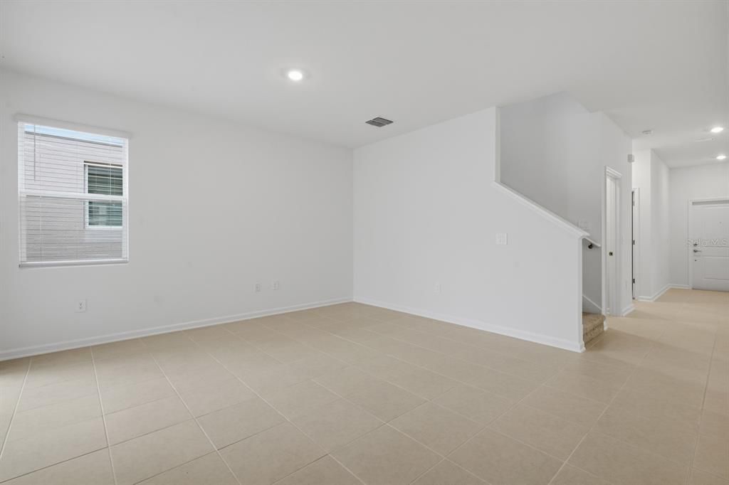 For Rent: $3,350 (5 beds, 3 baths, 2455 Square Feet)