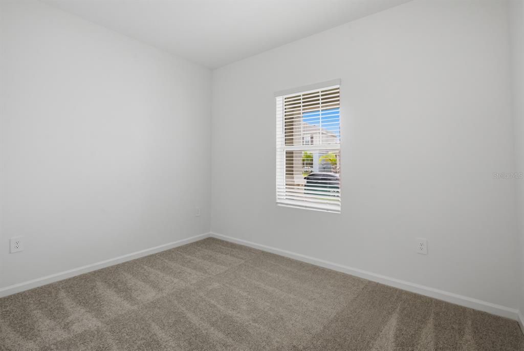 For Rent: $3,350 (5 beds, 3 baths, 2455 Square Feet)
