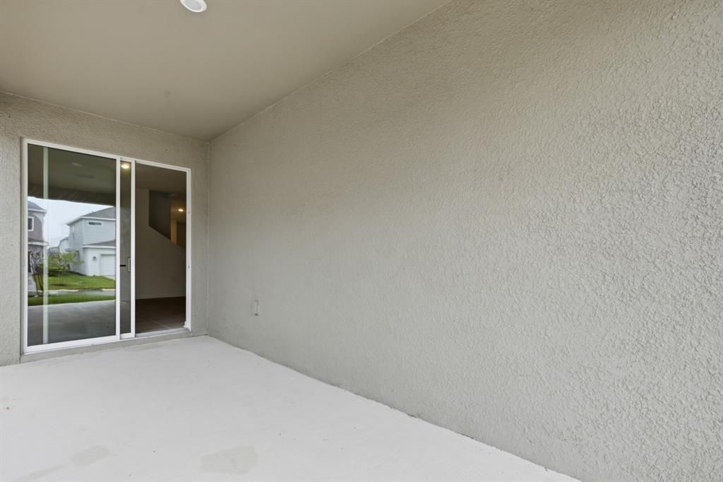 For Rent: $3,350 (5 beds, 3 baths, 2455 Square Feet)