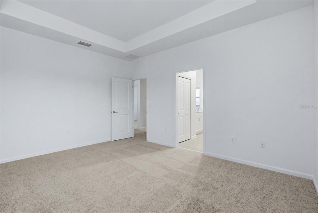 For Rent: $3,350 (5 beds, 3 baths, 2455 Square Feet)