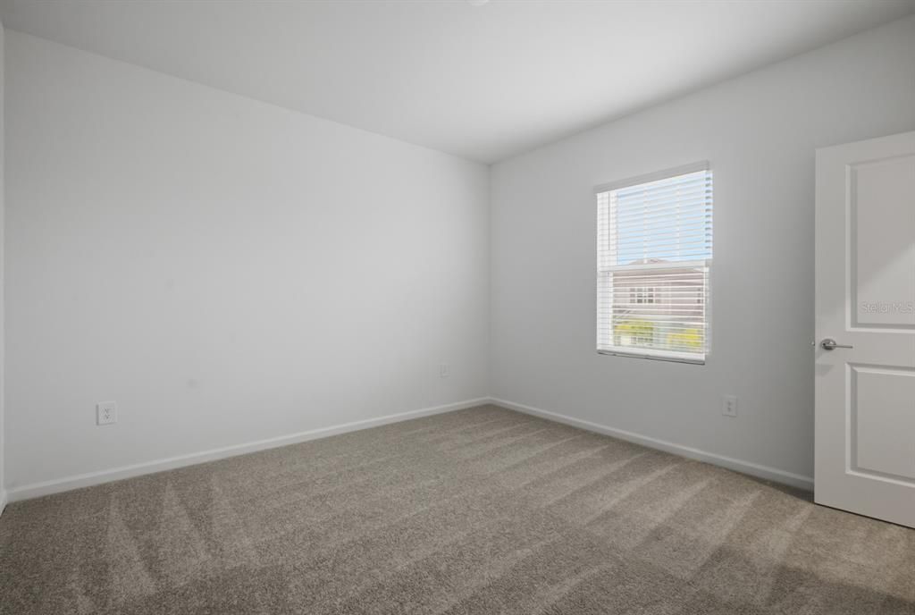 For Rent: $3,350 (5 beds, 3 baths, 2455 Square Feet)