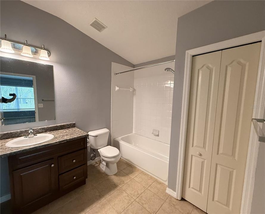 For Sale: $225,000 (2 beds, 2 baths, 1696 Square Feet)