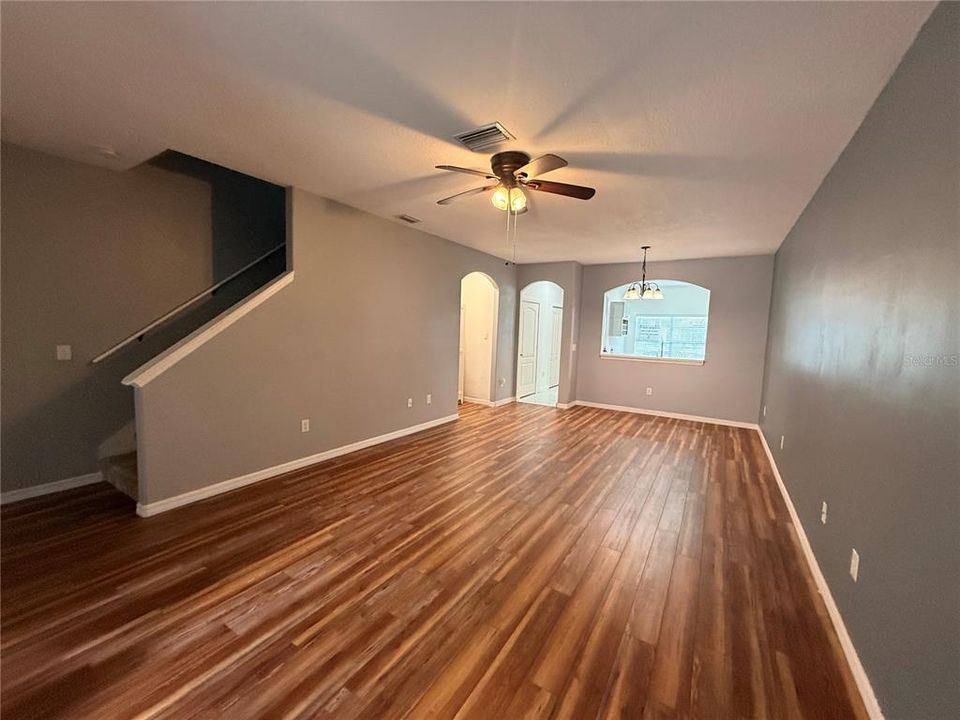 For Sale: $225,000 (2 beds, 2 baths, 1696 Square Feet)