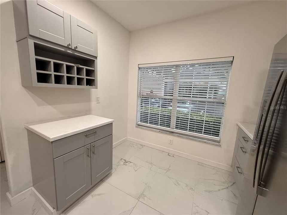For Sale: $225,000 (2 beds, 2 baths, 1696 Square Feet)