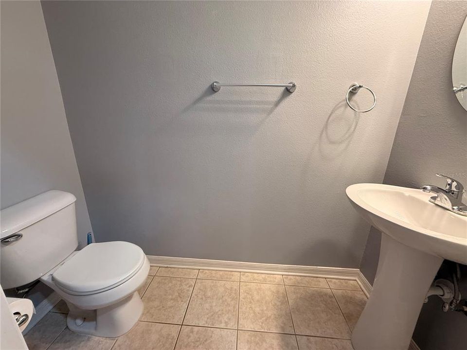 For Sale: $225,000 (2 beds, 2 baths, 1696 Square Feet)