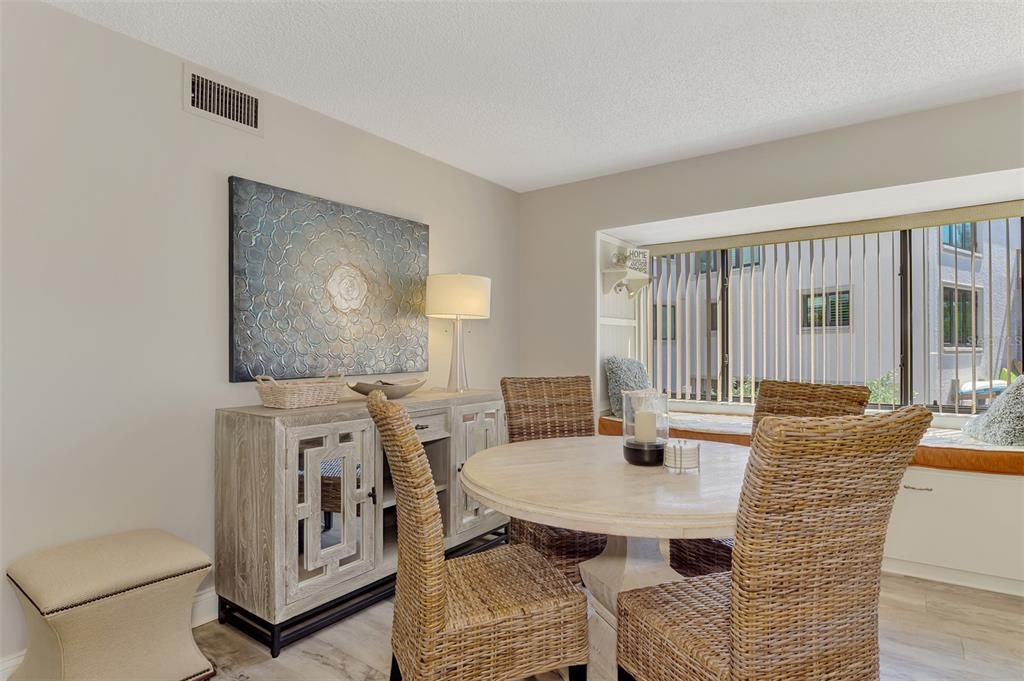 For Rent: $3,500 (2 beds, 2 baths, 1223 Square Feet)