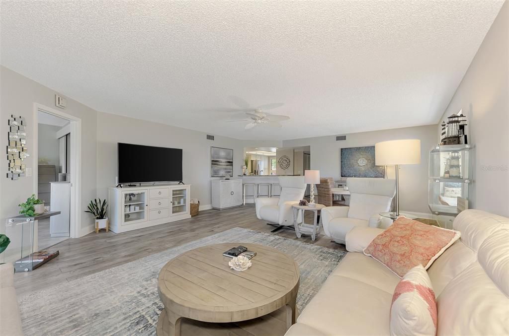 For Rent: $3,500 (2 beds, 2 baths, 1223 Square Feet)