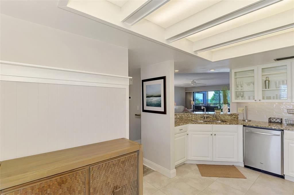 For Rent: $3,500 (2 beds, 2 baths, 1223 Square Feet)