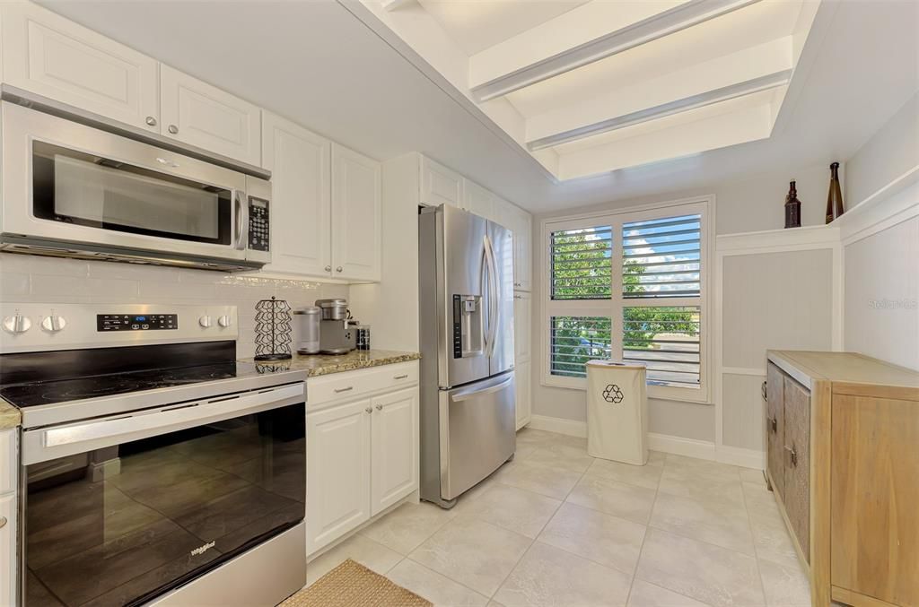 For Rent: $3,500 (2 beds, 2 baths, 1223 Square Feet)