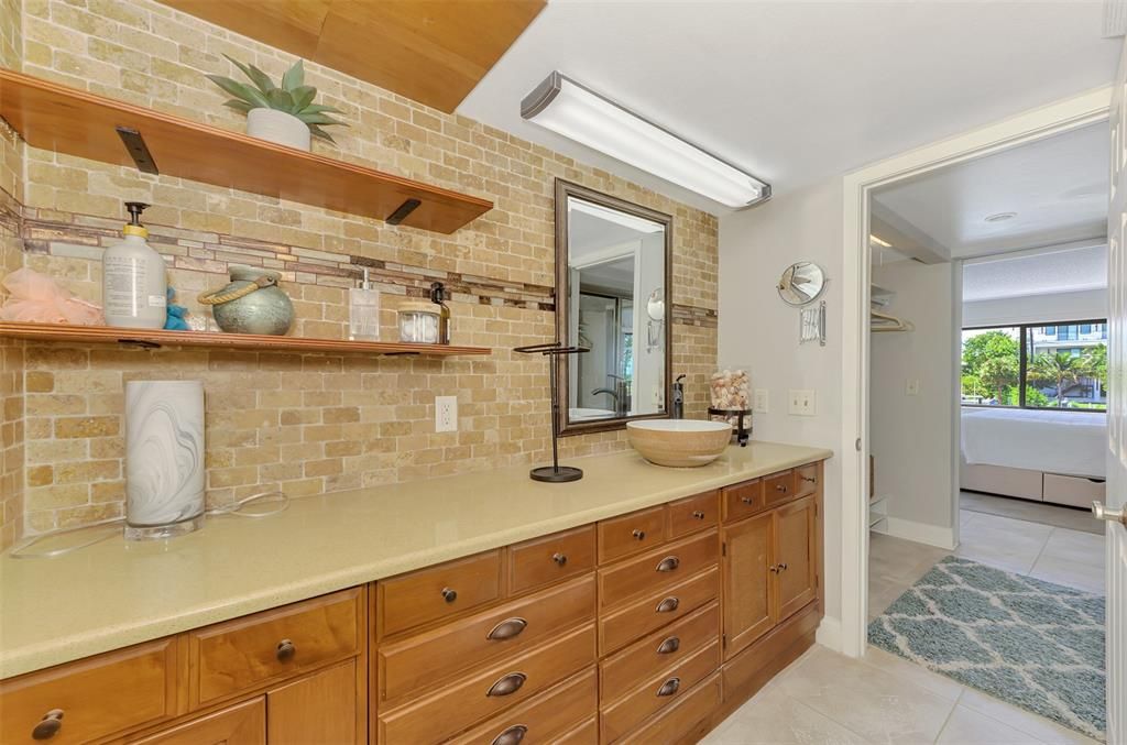 For Rent: $3,500 (2 beds, 2 baths, 1223 Square Feet)