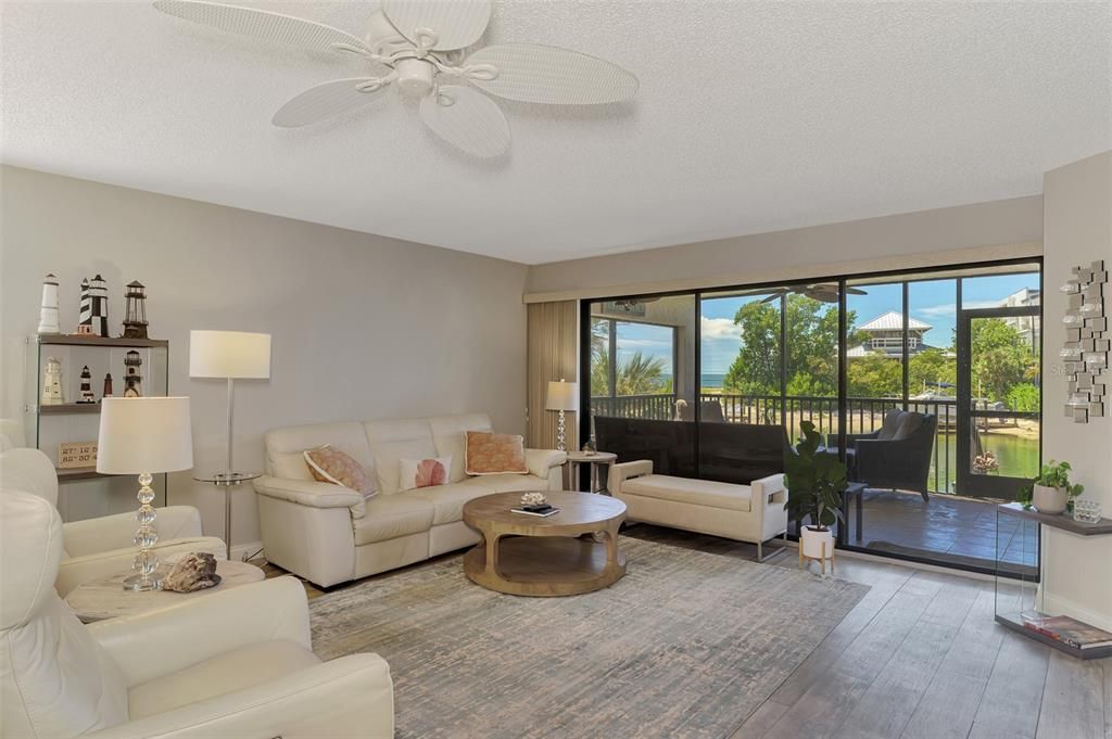 For Rent: $3,500 (2 beds, 2 baths, 1223 Square Feet)