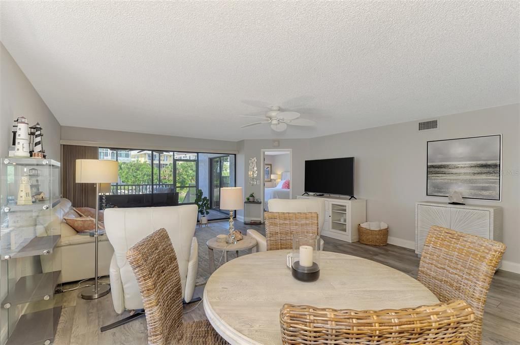 For Rent: $3,500 (2 beds, 2 baths, 1223 Square Feet)