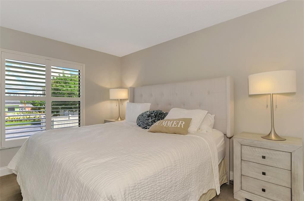 For Rent: $3,500 (2 beds, 2 baths, 1223 Square Feet)