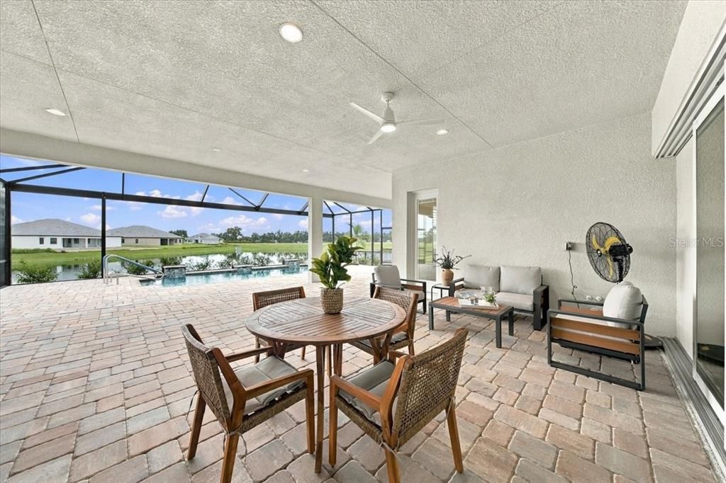 For Sale: $1,100,000 (3 beds, 3 baths, 2843 Square Feet)