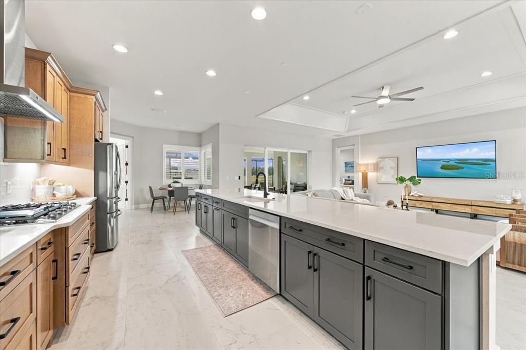 For Sale: $1,100,000 (3 beds, 3 baths, 2843 Square Feet)