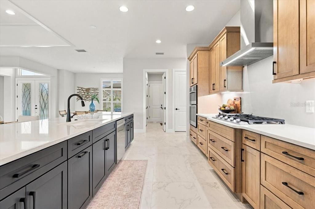 For Sale: $1,100,000 (3 beds, 3 baths, 2843 Square Feet)