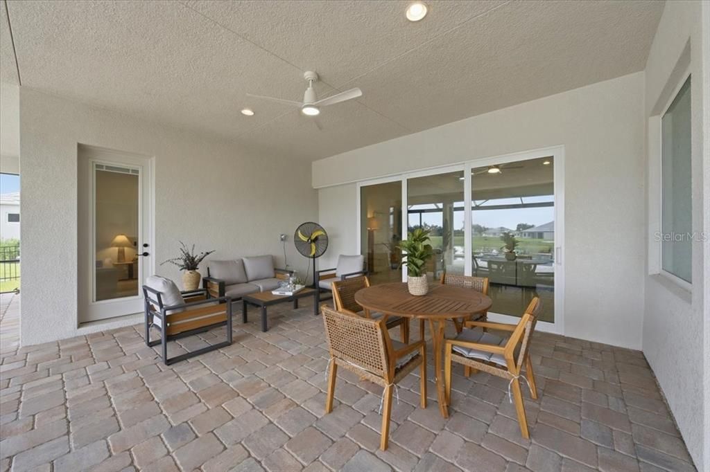 For Sale: $1,100,000 (3 beds, 3 baths, 2843 Square Feet)
