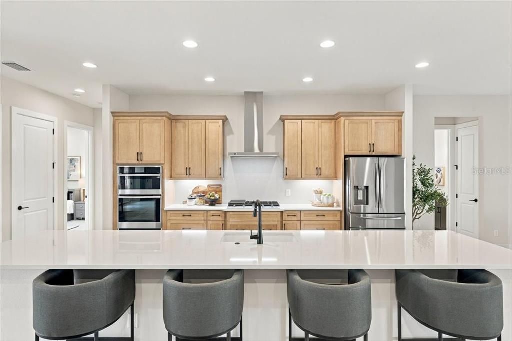 For Sale: $1,100,000 (3 beds, 3 baths, 2843 Square Feet)