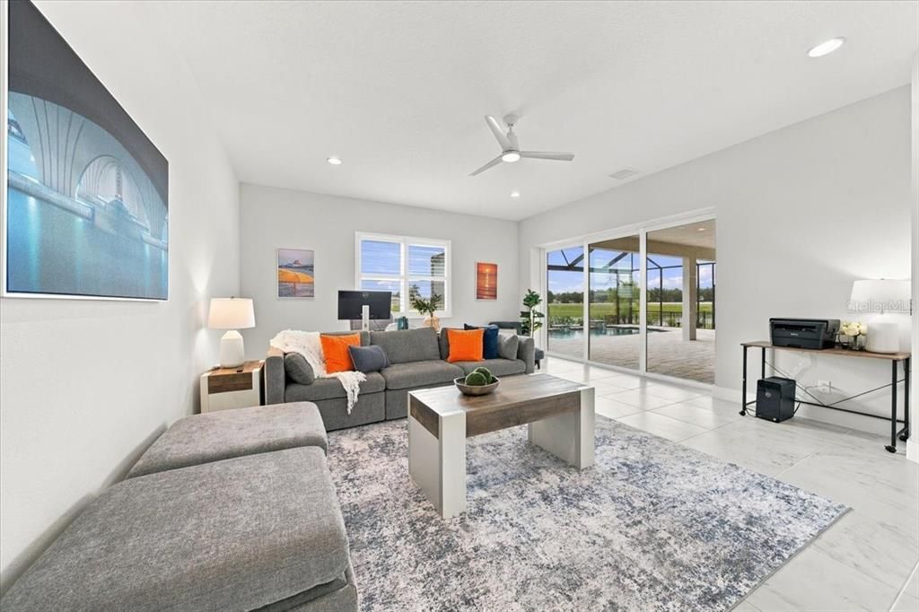 For Sale: $1,100,000 (3 beds, 3 baths, 2843 Square Feet)