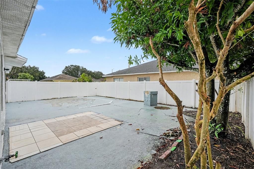 En Venta: $304,900 (4 camas, 2 baños, 1511 Pies cuadrados)