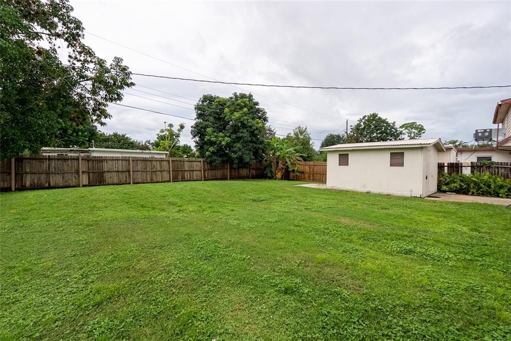 For Sale: $324,900 (2 beds, 1 baths, 880 Square Feet)