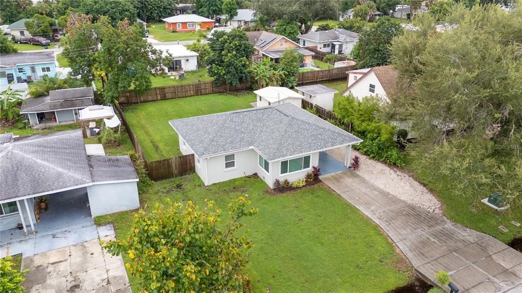 For Sale: $324,900 (2 beds, 1 baths, 880 Square Feet)